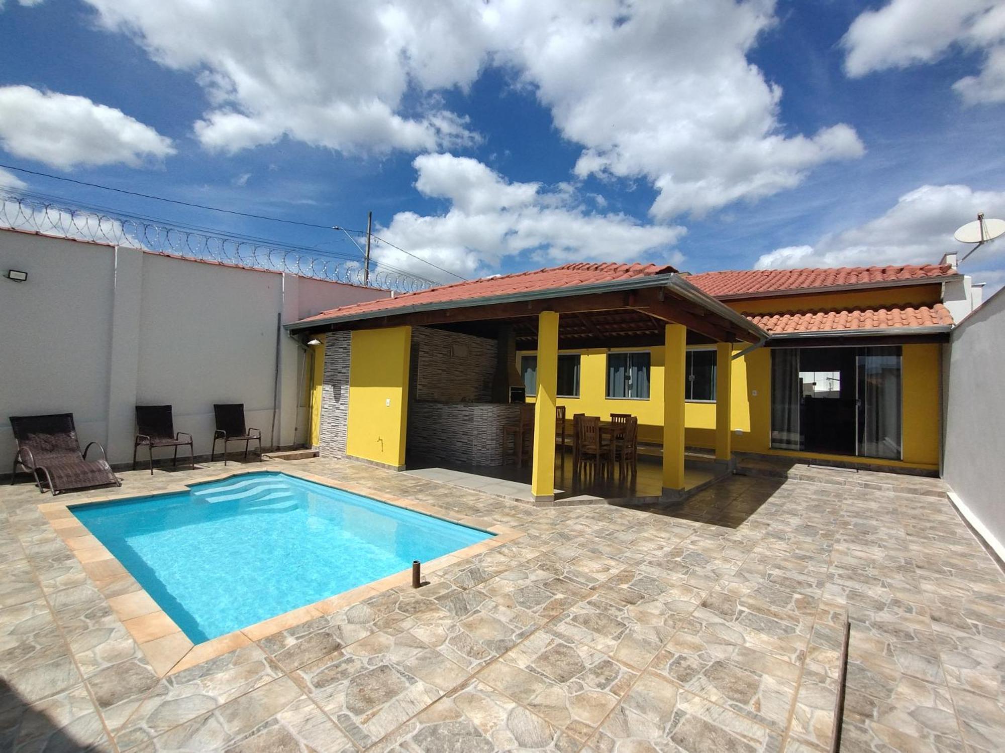 Pouso Oliveira Casa Com Ar Condicionado Villa São João Batista do Glória Eksteriør billede